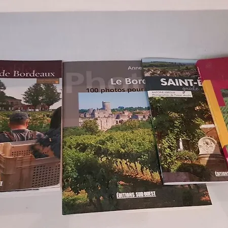 Domaine Et Manoir Du Picaud Nyaraló Monestier