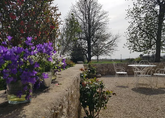 Domaine Et Manoir Du Picaud 펜션 *